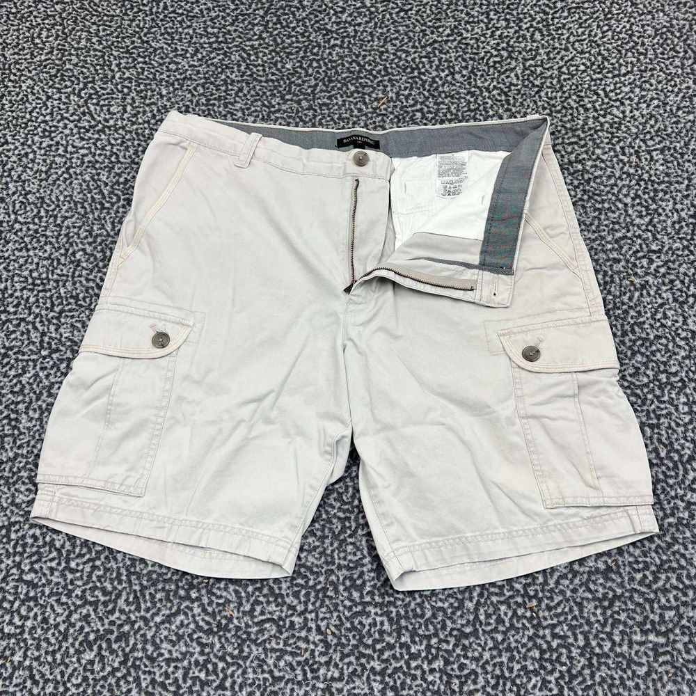 Banana Republic Cargo Shorts Men 38 Beige Pockets Adult Outdoor‎